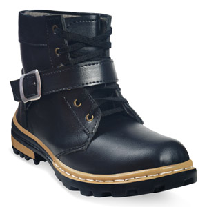 ADYBird Outdoor Black Boot at Rs. 399 – Shopclues